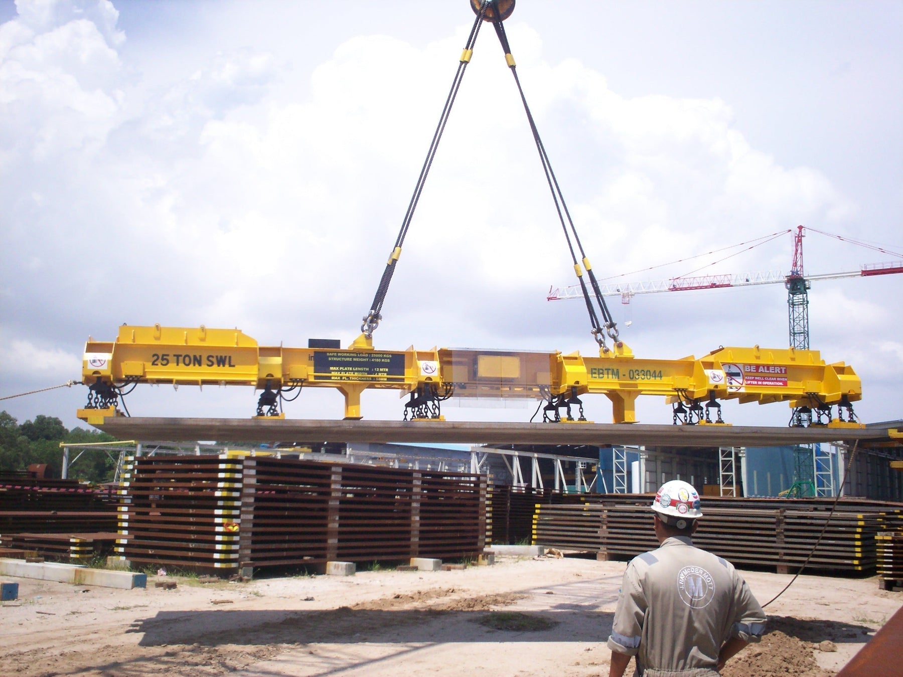 How to Select Heavy-Duty Lifting Magnets for Steel: A Buyer's Guide